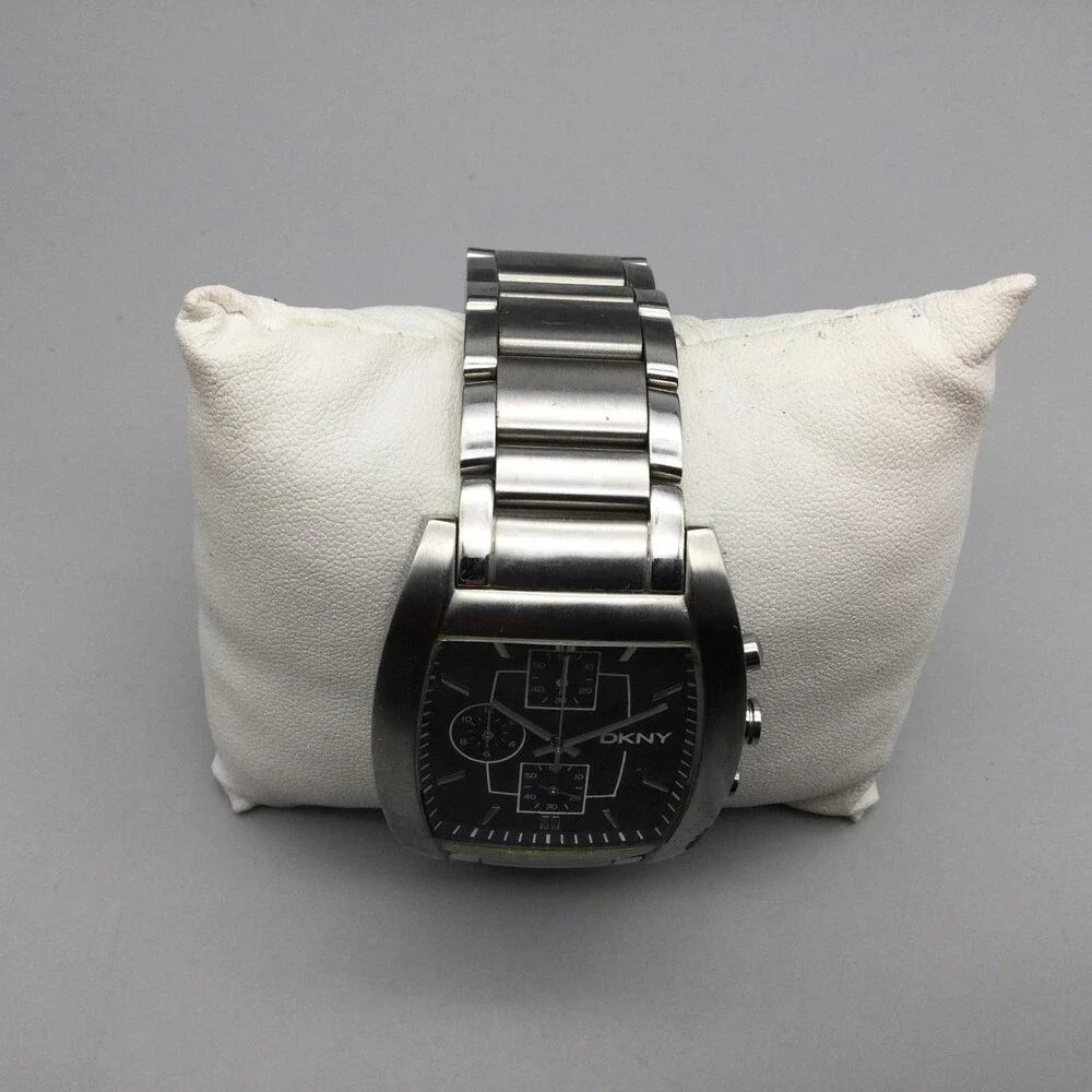 DKNY Mens Watch 38mm Black Dial Stainless Chronograph NY1234 New Battery 7.75
